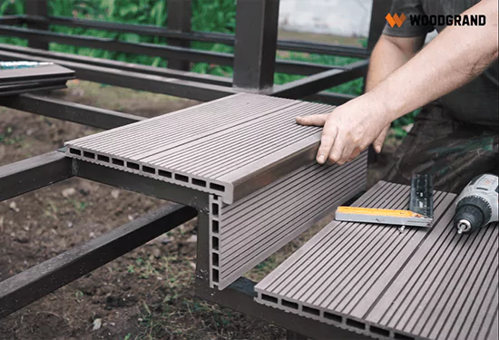 Подробный пример строительства террасы из ДПК на металлокаркасе (все этапы)